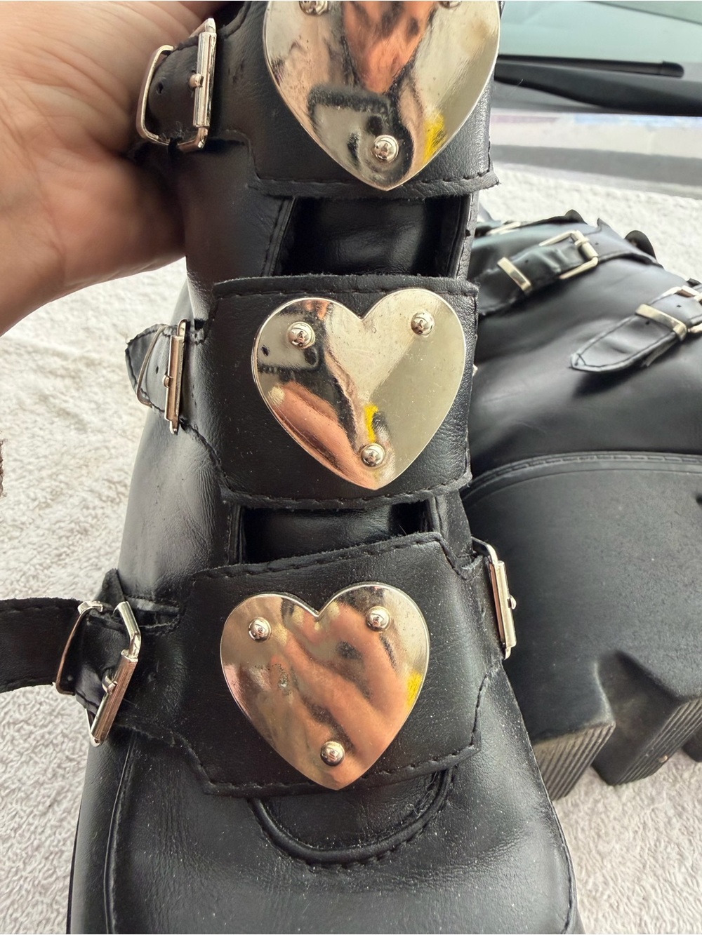 Black Platform Heart-Accent Women's Boots - Picture 5 of 6